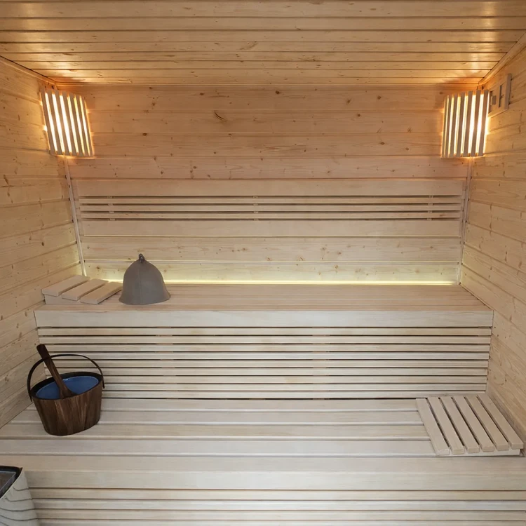 wnętrze sauny.webp